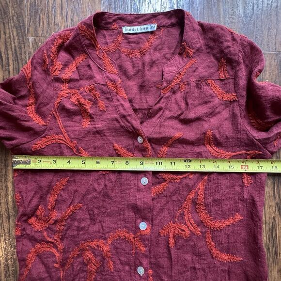 Fig & Flower Top Anthropologie Button Down Shirt Red Embroidery Size Medium - Picture 8 of 10